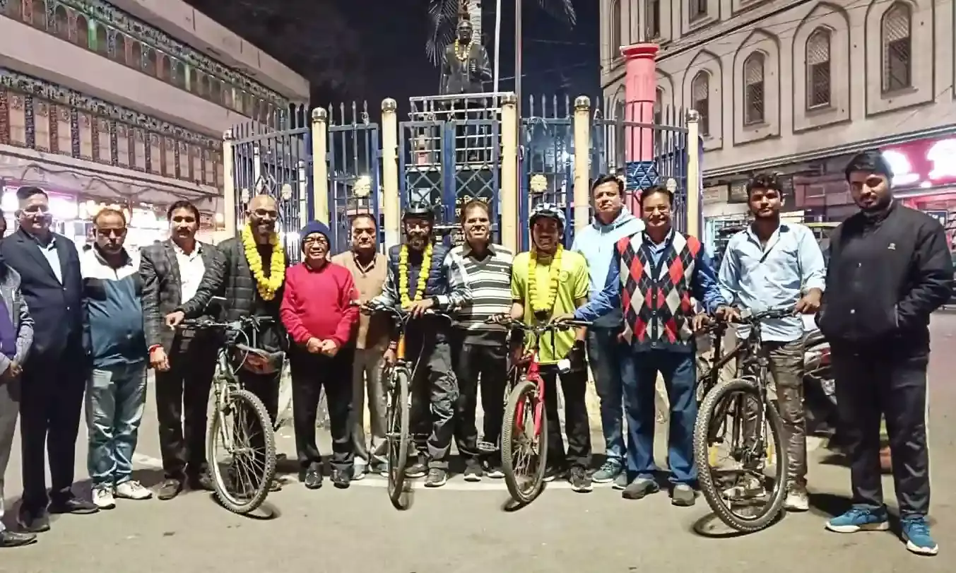 न्याय चक्र साइकिल यात्रा का भीलवाड़ा में साईकल क्लब द्वारा हुआ भव्य स्वागत