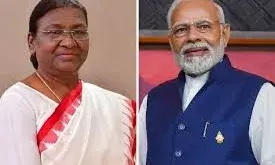 सेना के शौर्य को सलाम, विजय दिवस पर राष्ट्रपति और पीएम मोदी सहित कृतज्ञ राष्ट्र ने दी श्रद्धांजलि