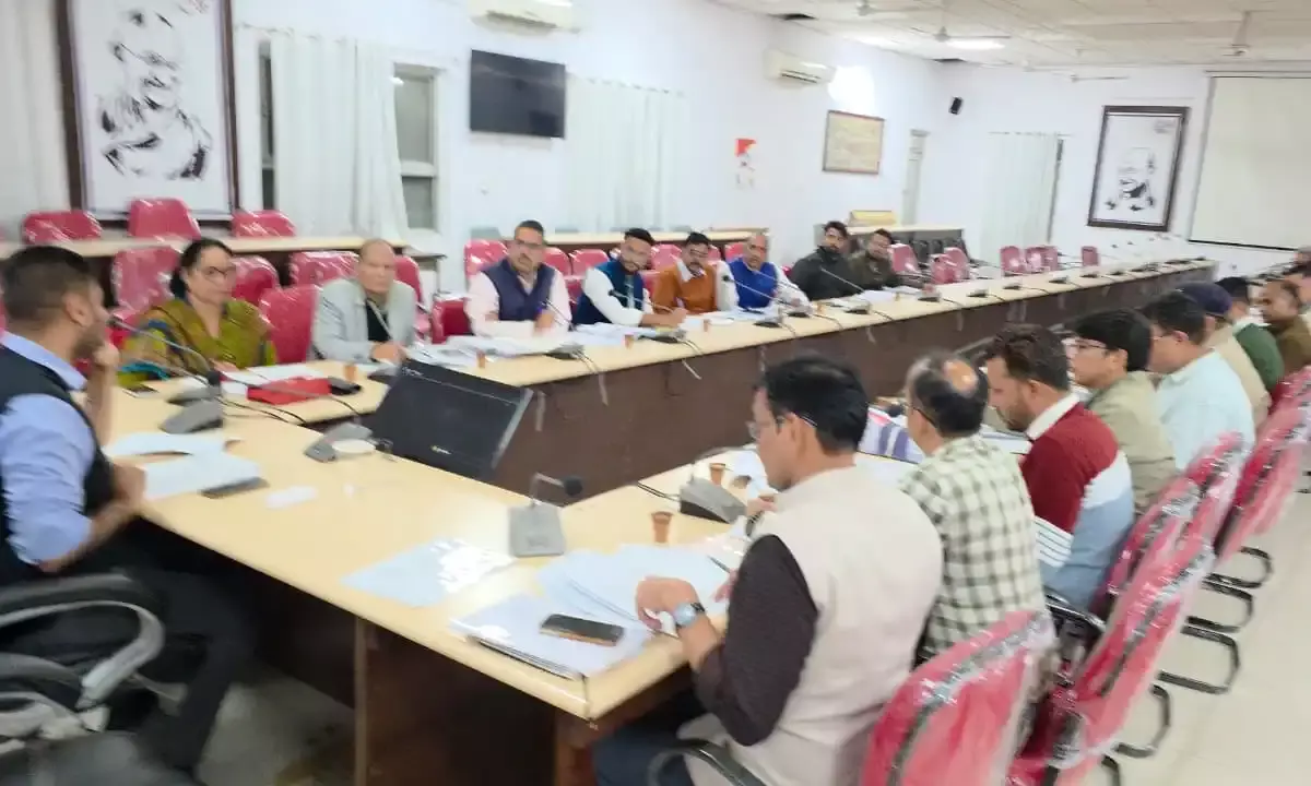 जिला कलक्टर ने  यातायात व्यवस्था सुधार को लेकर दिए निर्देश