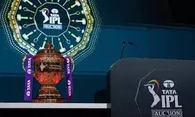 IPL 2026 मिनी ऑक्शन संपन्न, कैमरन ग्रीन बने सबसे महंगे खिलाड़ी, अनकैप्ड खिलाड़ियों पर बरसा पैसा IPL 2026 मिनी ऑक्शन संपन्न, कैमरन ग्रीन बने सबसे महंगे खिलाड़ी, अनकैप्ड खिलाड़ियों पर बरसा पैसा