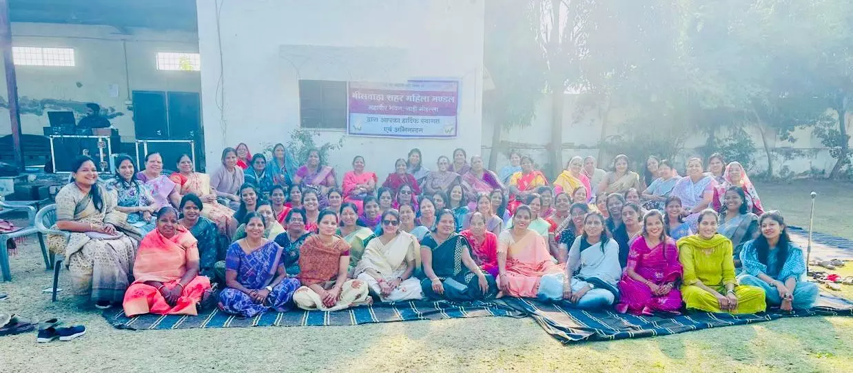 महिला मंडल ने निजी फार्म हाउस पर स्नेहिल गेट-टुगेदर आयोजित किया महिला मंडल ने निजी फार्म हाउस पर स्नेहिल गेट-टुगेदर आयोजित किया