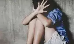 एनजीओ के नाम पर घर में घुसे दो युवक, ग्रामीणों ने पकड़कर पीटा