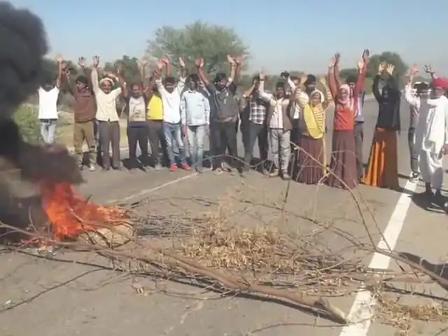 भेरू खेड़ा में अंडरब्रिज की मांग को लेकर ग्रामीणों का उग्र प्रदर्शन