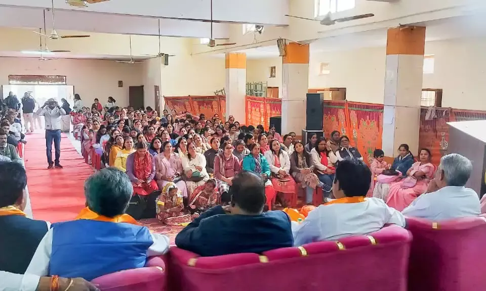 जिला स्तरीय शिक्षक क्रीड़ा एवं सांस्कृतिक प्रतियोगिता का भव्य शुभारंभ