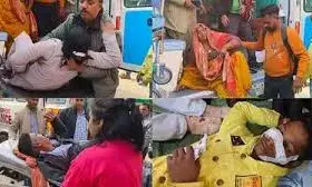 मथुरा बरेली हाईवे पर बस टैंकर की टक्कर, 15 से अधिक घायल मथुरा बरेली हाईवे पर बस टैंकर की टक्कर, 15 से अधिक घायल