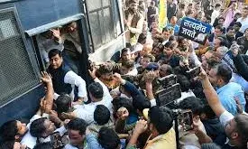 कांग्रेसियों ने सोनिया-राहुल के खिलाफ ईडी दुरुपयोग के विरोध में किया प्रदर्शन