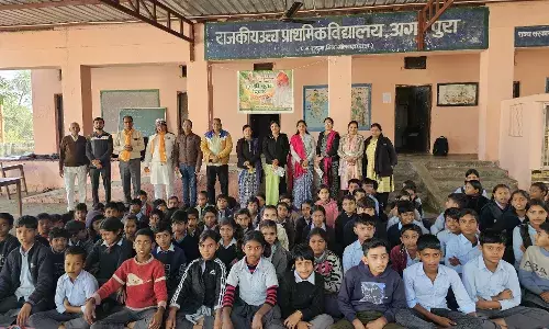 बापू की प्रेरणा से जिले की विभिन्न स्कूलों में मनाया जा रहा तुलसी पूजन दिवस बापू की प्रेरणा से जिले की विभिन्न स्कूलों में मनाया जा रहा तुलसी पूजन दिवस