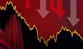 शेयर बाजार में गिरावट, सेंसेक्स 215 अंक लुढ़का, निफ्टी भी डाउन