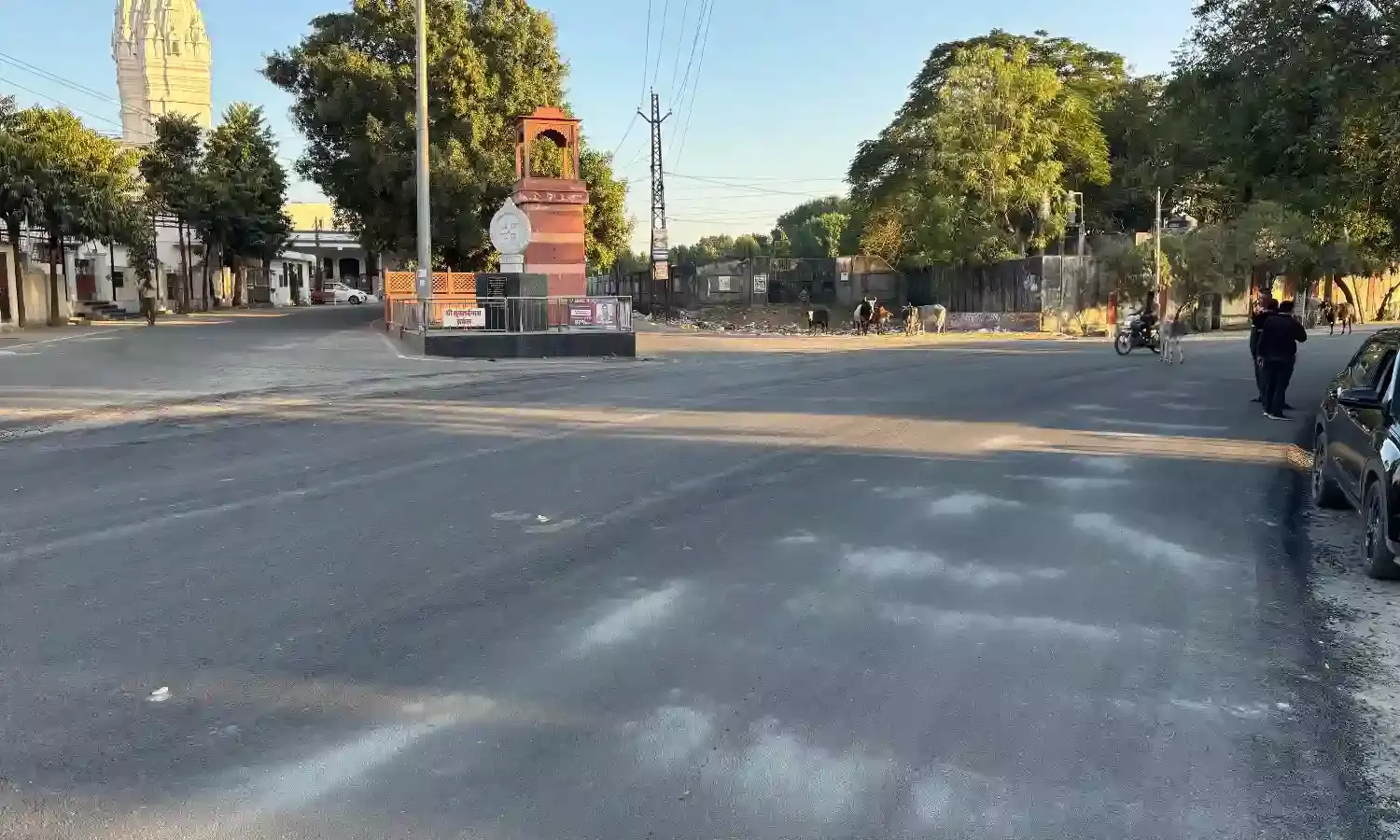 सुपार्श्वनाथ सर्किल से कुमुद विहार तक मात्र 3 दिन में हुआ सड़क निर्माण