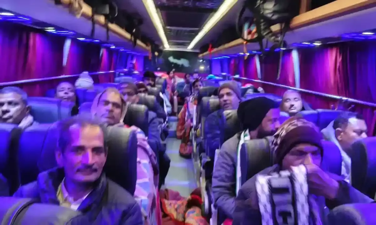 मांडल ब्लॉक के शिक्षक सम्मेलन में भाग लेने बांसवाड़ा रवाना मांडल ब्लॉक के शिक्षक सम्मेलन में भाग लेने बांसवाड़ा रवाना