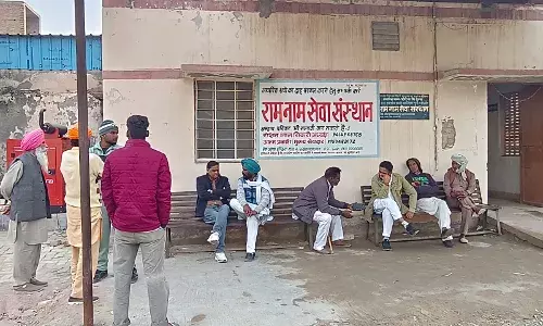 नेशनल हाईवे पर खड़े ट्रक में मोटरसाइकिल टकराया, दो युवा चचेरे भाइयों की दर्दनाक मौत