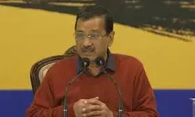 केजरीवाल बोले- PM ओमान में, राहुल जर्मनी में, दिल्ली बन गई गैस चैंबर, उठाए ग्रैप पर सवाल