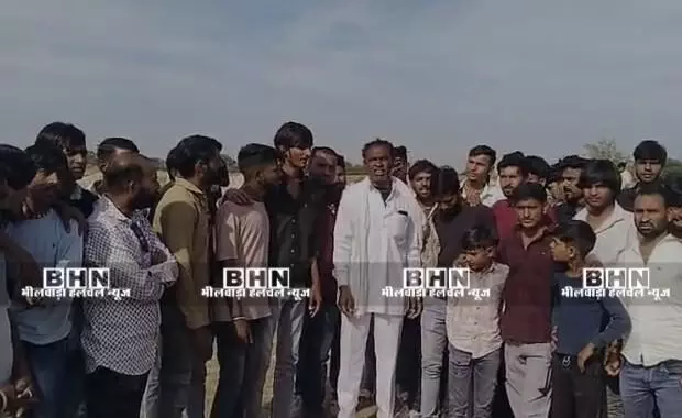 रूपरा लोहारिया में गोवंश हत्या के विरोध में धरना, आरोपियों पर सख्त कार्रवाई की मांग रूपरा लोहारिया में गोवंश हत्या के विरोध में धरना, आरोपियों पर सख्त कार्रवाई की मांग