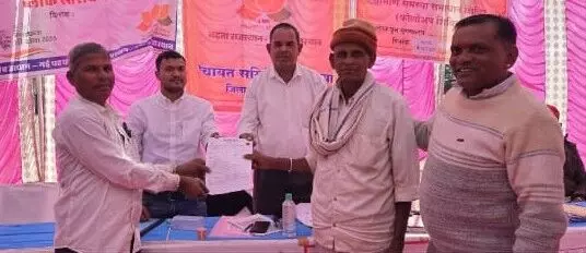 सफलता की कहानी: ग्रामीण समस्या समाधान शिविर 2025, सरकारी योजनाओं से बुजुर्गों को पेंशन मिली सफलता की कहानी: ग्रामीण समस्या समाधान शिविर 2025, सरकारी योजनाओं से बुजुर्गों को पेंशन मिली