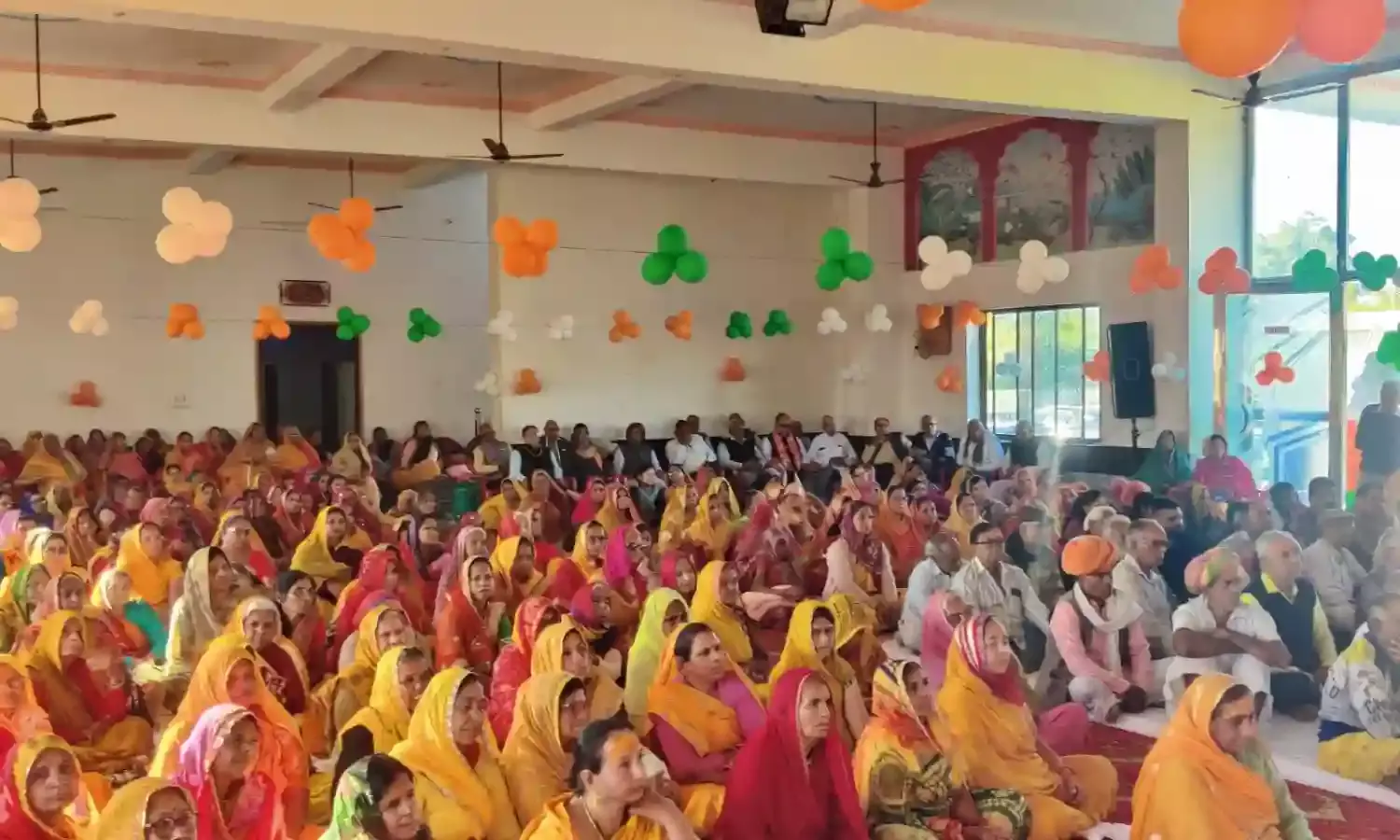 शाहपुरा की मालिनी वाटिका में गूंजे कृष्ण जन्मोत्सव के जयकारे, पंचम दिवस पर सजी दिव्य भागवत कथा