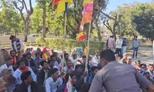 पिपलांत्री रामदेव मंदिर तोड़ने के मामले पर ग्रामीणों का प्रदर्शन