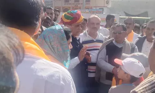 राज्य सरकार के दो वर्ष पूर्ण होने पर निकाली जा रही विकास रथ यात्रा बीगोद पहुंची राज्य सरकार के दो वर्ष पूर्ण होने पर निकाली जा रही विकास रथ यात्रा बीगोद पहुंची