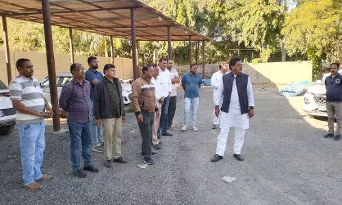 निःशुल्क नेत्र चिकित्सा शिविर की तैयारियों का पूर्व सहकारिता मंत्री आंजना ने किया अवलोकन