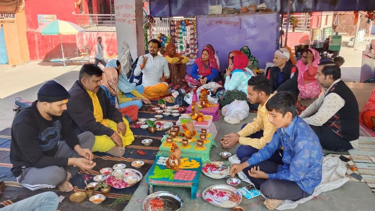 त्रिवेणी धाम में कालसर्प दोष निवारण पूजा की त्रिवेणी धाम में कालसर्प दोष निवारण पूजा की