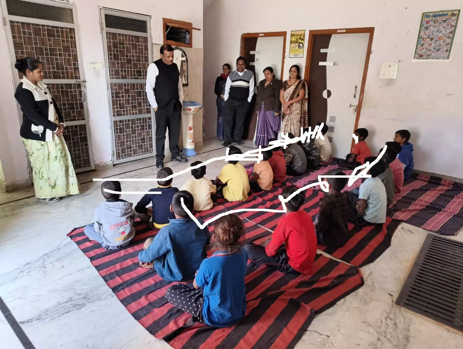 वन स्टाॅप सेन्टरव एवरेस्ट आश्रय स्थल का सचिव जिला विधिक सेवा प्राधिकरण ने किया निरीक्षण वन स्टाॅप सेन्टरव एवरेस्ट आश्रय स्थल का सचिव जिला विधिक सेवा प्राधिकरण ने किया निरीक्षण