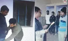 डीडवाना-कुचामन में ACB की बड़ी कार्रवाई, 6 लाख की रिश्वत के साथ हरियाणा पुलिस टीम को रंगे हाथों दबोचा डीडवाना-कुचामन में ACB की बड़ी कार्रवाई, 6 लाख की रिश्वत के साथ हरियाणा पुलिस टीम को रंगे हाथों दबोचा