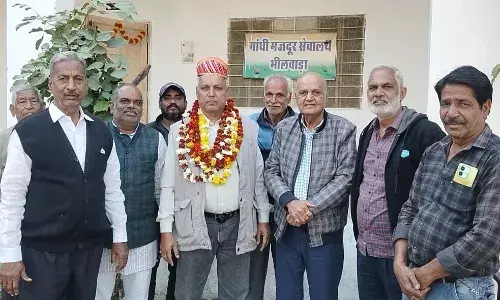 कौशिक का मजदूर संघ में किया गया  स्वागत