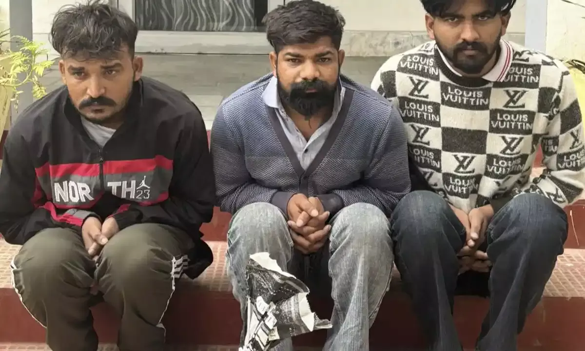 10 किलो अवैध डोडा पोस्त सहित तीन युवक गिरफ्तार