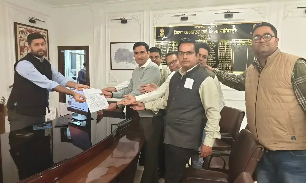 राजसमंद नगर परिषद आयुक्त के साथ अभद्रता, मुख्यमंत्री को ज्ञापन