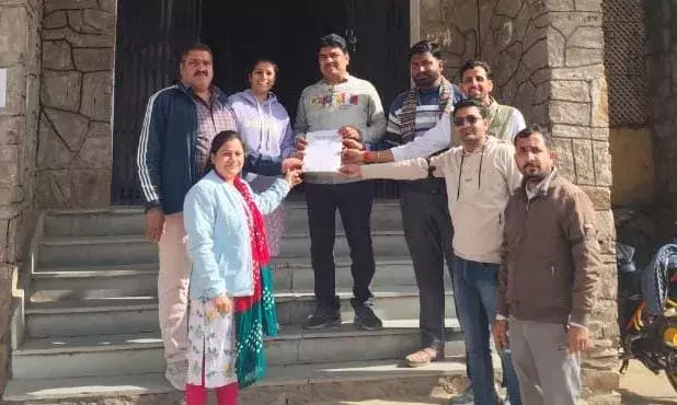 पटवारियों और भू अभिलेख निरीक्षकों का आंदोलन तेज, कार्य बहिष्कार की चेतावनी