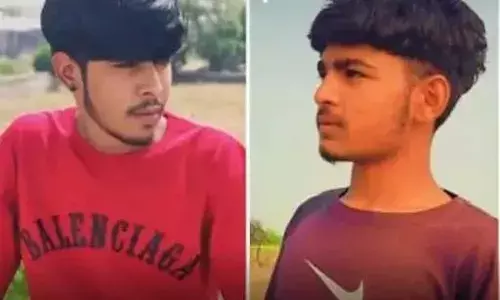 सड़क हादसे में 2 युवकों की मौत,  एक गंभीर रूप से घायल