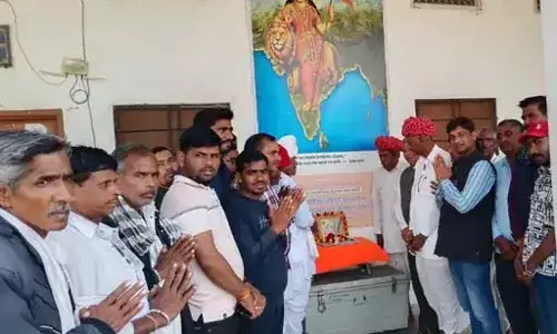 शाहपुरा में कुमावत समाज की बैठक, सामूहिक विवाह सम्मेलन की तैयारियों पर चर्चा शाहपुरा में कुमावत समाज की बैठक, सामूहिक विवाह सम्मेलन की तैयारियों पर चर्चा