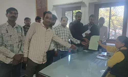 रूपपुरा में नीलगाय मामले और कोयला भट्टियों को लेकर प्रशासन को सौंपा ज्ञापन रूपपुरा में नीलगाय मामले और कोयला भट्टियों को लेकर प्रशासन को सौंपा ज्ञापन