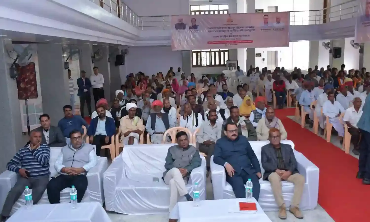 एलईडी के माध्यम से सजीव प्रसारण, 350 से अधिक किसानों ने लिया लाभ