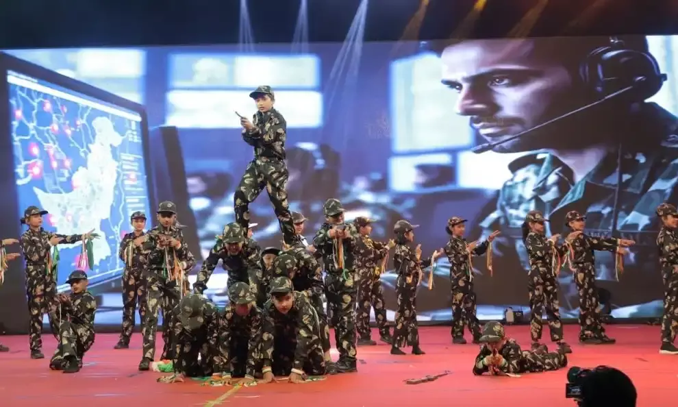 निजी स्कूल में तीन दिवसीय 17वां वार्षिकोत्सव का शुभारंभ