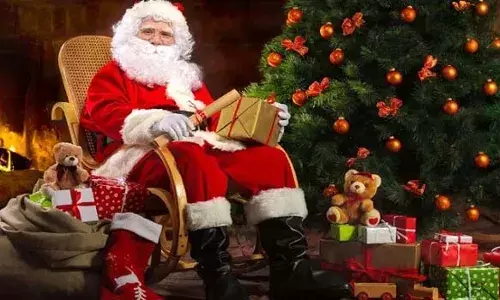 देश में आज क्रिसमस डे की धूम, गिरजाघरों में प्रभु यीशु के जन्म की सजाई गई झांकियां