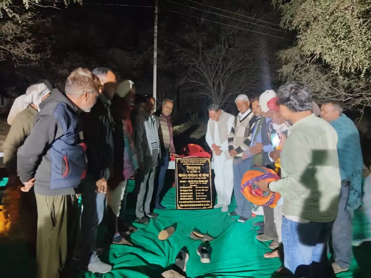 शेरपुरा में 10 लाख की लागत से सार्वजनिक छायागृह निर्माण का शिलान्यास शेरपुरा में 10 लाख की लागत से सार्वजनिक छायागृह निर्माण का शिलान्यास