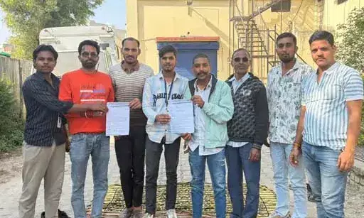 निशुल्क दवा योजना की आपूर्ति ठप, पैकर्स और हेल्पर अनिश्चितकालीन हड़ताल पर