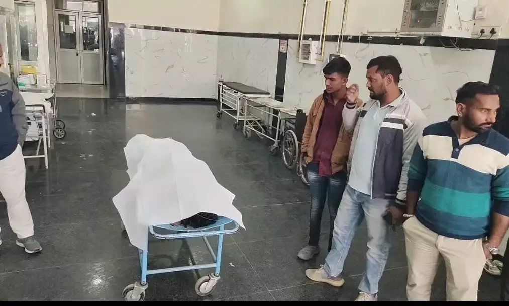 स्कार्पियो की टक्कर से स्कूटी सवार युवक की मौत