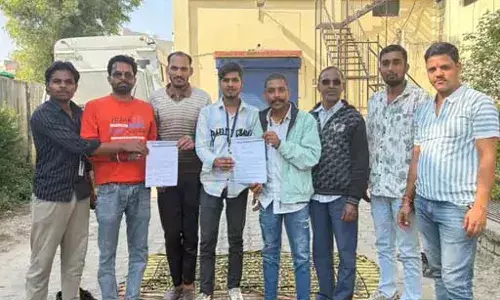 निशुल्क दवा योजना की आपूर्ति ठप, पैकर्स और हेल्पर अनिश्चितकालीन हड़ताल पर