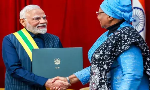 पीएम मोदी को 28 देशों का मिला सर्वोच्च सम्मान पीएम मोदी को 28 देशों का मिला सर्वोच्च सम्मान