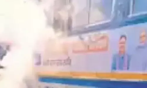 बारां मथुरा हाइवे पर चलती रोडवेज बस में लगी आग, 40 यात्री सुरक्षित