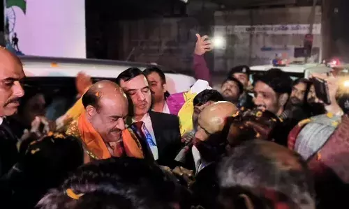 लोकसभा अध्यक्ष बिड़ला का लाडपुरा चौराहे पर किया स्वागत