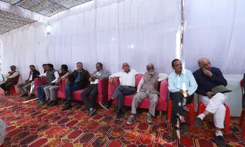 संभाग स्तरीय आरोग्य मेले में उमड़ी मरीजों की भारी भीड़, बहुविध चिकित्सा सेवाओं के साथ सम्मान समारोह आयोजित