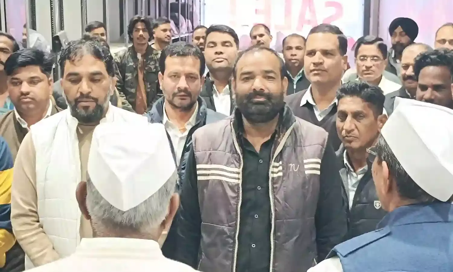 शहर एवं ग्रामीण कांग्रेस के तत्वाधान में कांग्रेस का स्थापना दिवस मनाया