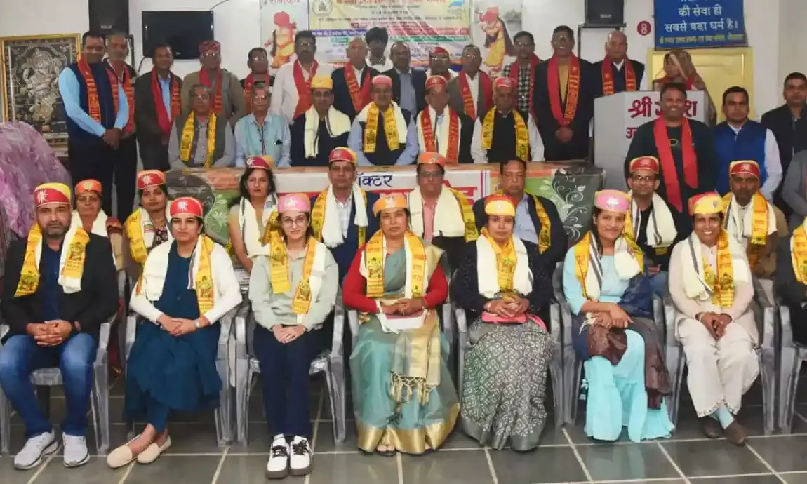 उल्लेखनीय कार्यों पर राष्ट्रपति पुरस्कृत समिति ने 6 पैथियों के 24 चिकित्सकों को किया सम्मान