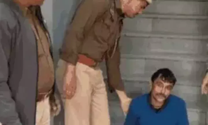 जयपुर में बम ब्लास्ट की झूठी धमकी देने वाला युवक गिरफ्तार, शराब के नशे में किया था फोन जयपुर में बम ब्लास्ट की झूठी धमकी देने वाला युवक गिरफ्तार, शराब के नशे में किया था फोन