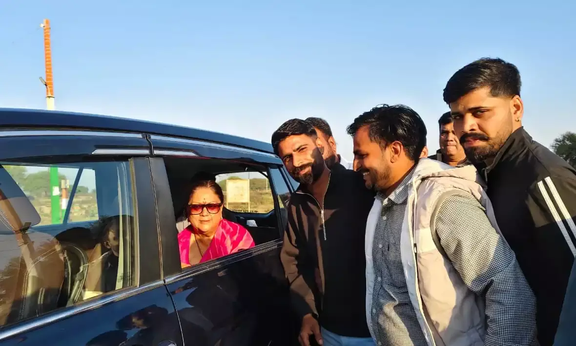 पूर्व मुख्यमंत्री राजे का बनकाखेड़ा में स्वागत