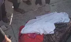 डम्पर की चपेट में आने से महिला की मौत, स्कूटी सवार युवती सुरक्षित