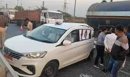 पाली में ADM की गाड़ी को ट्रक ने मारी टक्कर, अधिकारी सुरक्षित