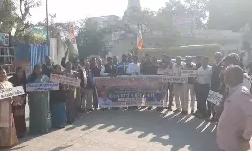 मनरेगा व अरावली संरक्षण को लेकर नगर कांग्रेस ने निकाला पैदल मार्च